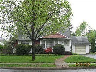 1st image of 353 Ellison Ave