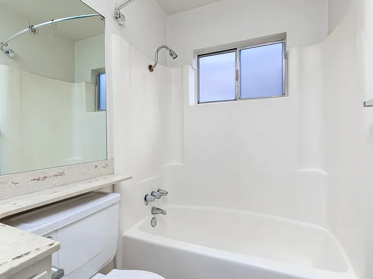1636 Thomas Ave #5 — Photo 14