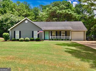 75 Holleys Grove Dr, Lagrange, GA 30240