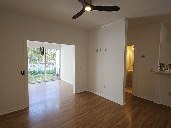 2nd image of 231 NE 28th Ave APT 101