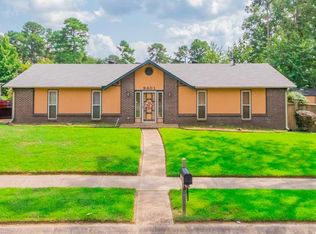 9401 Duke Dr, Little Rock, AR 72204