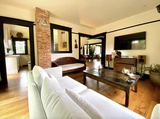 5024 42nd Ave S, Seattle, WA 98118