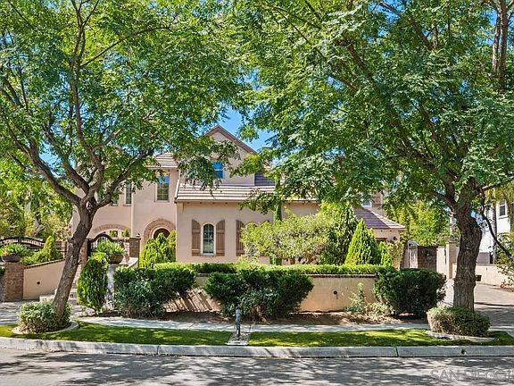 4th image of 14870 Cordelia Ct