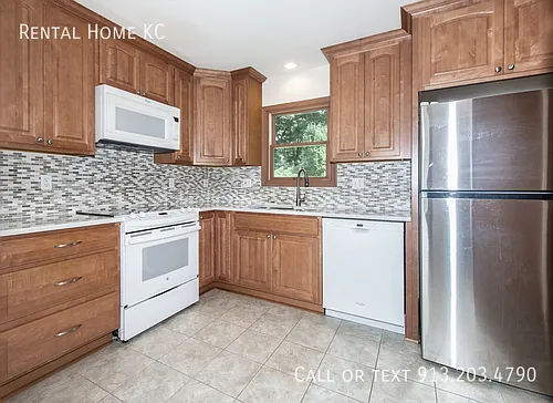 9151 Somerset Dr — Photo 9