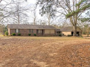 624 E Baylis Chapel Rd, Columbia, MS 39429