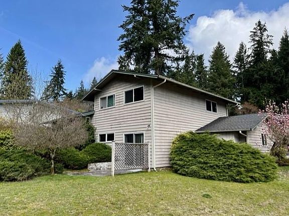 2nd image of 12615 NE 32nd St