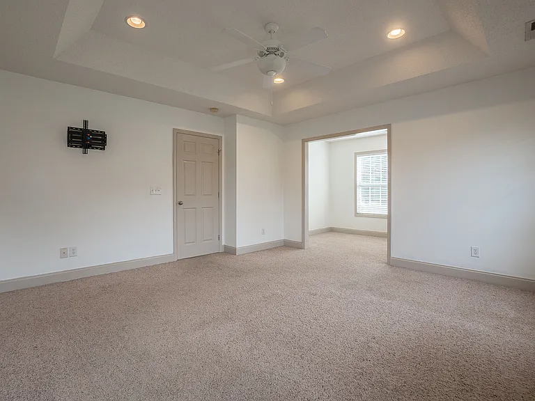 1830 Barnwell Dr — Photo 10