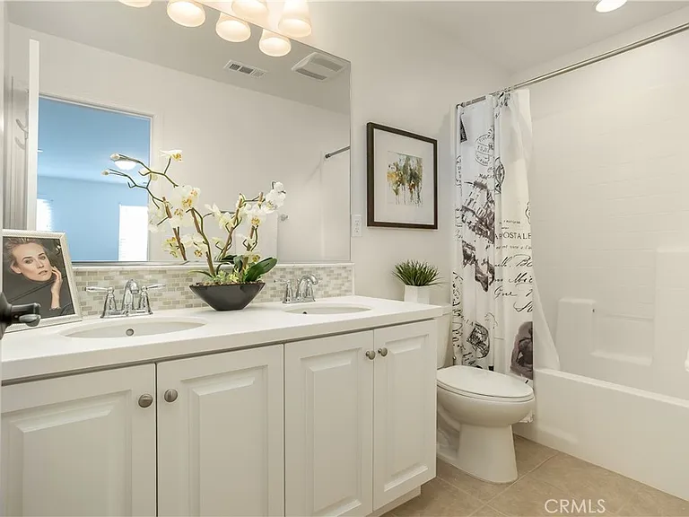 2492 Trojan Way — Photo 11