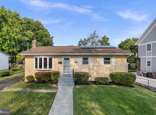 909 1st St, Rockville, MD 20850