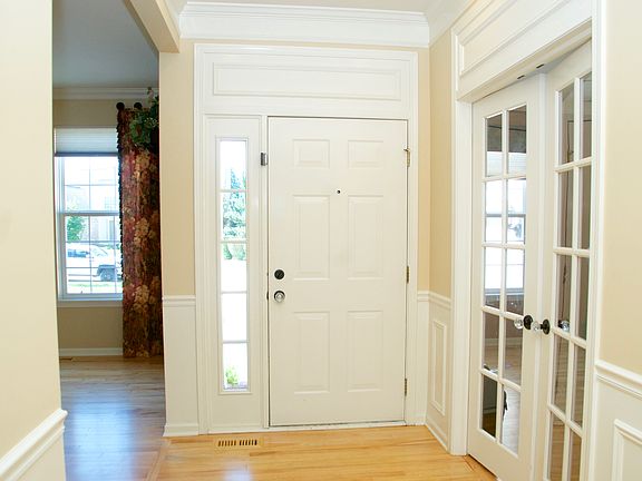 4th image of 2734 Wessex Dr