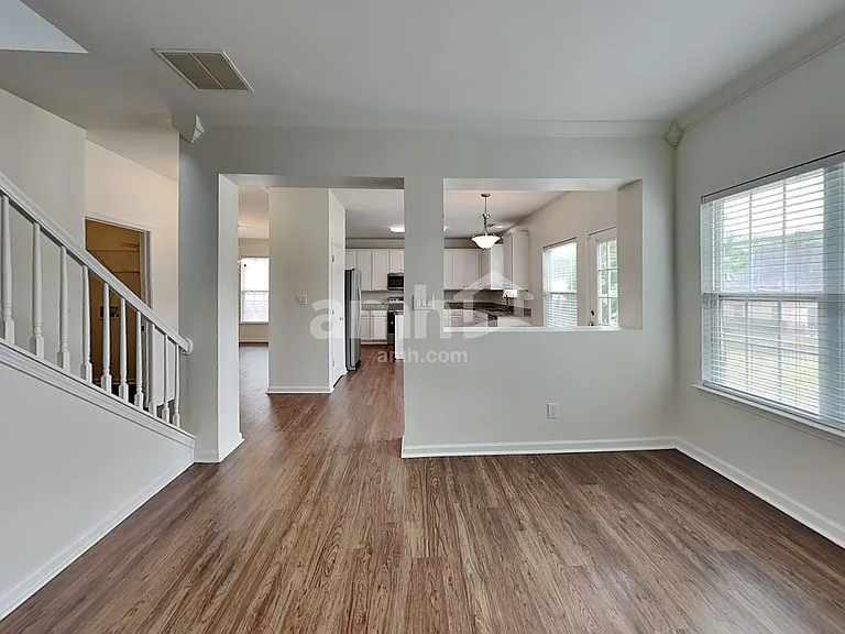 7009 Pine Cone Ln — Photo 7