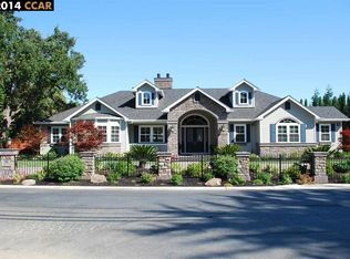38 Amberwood Ln, Walnut Creek, CA 94598