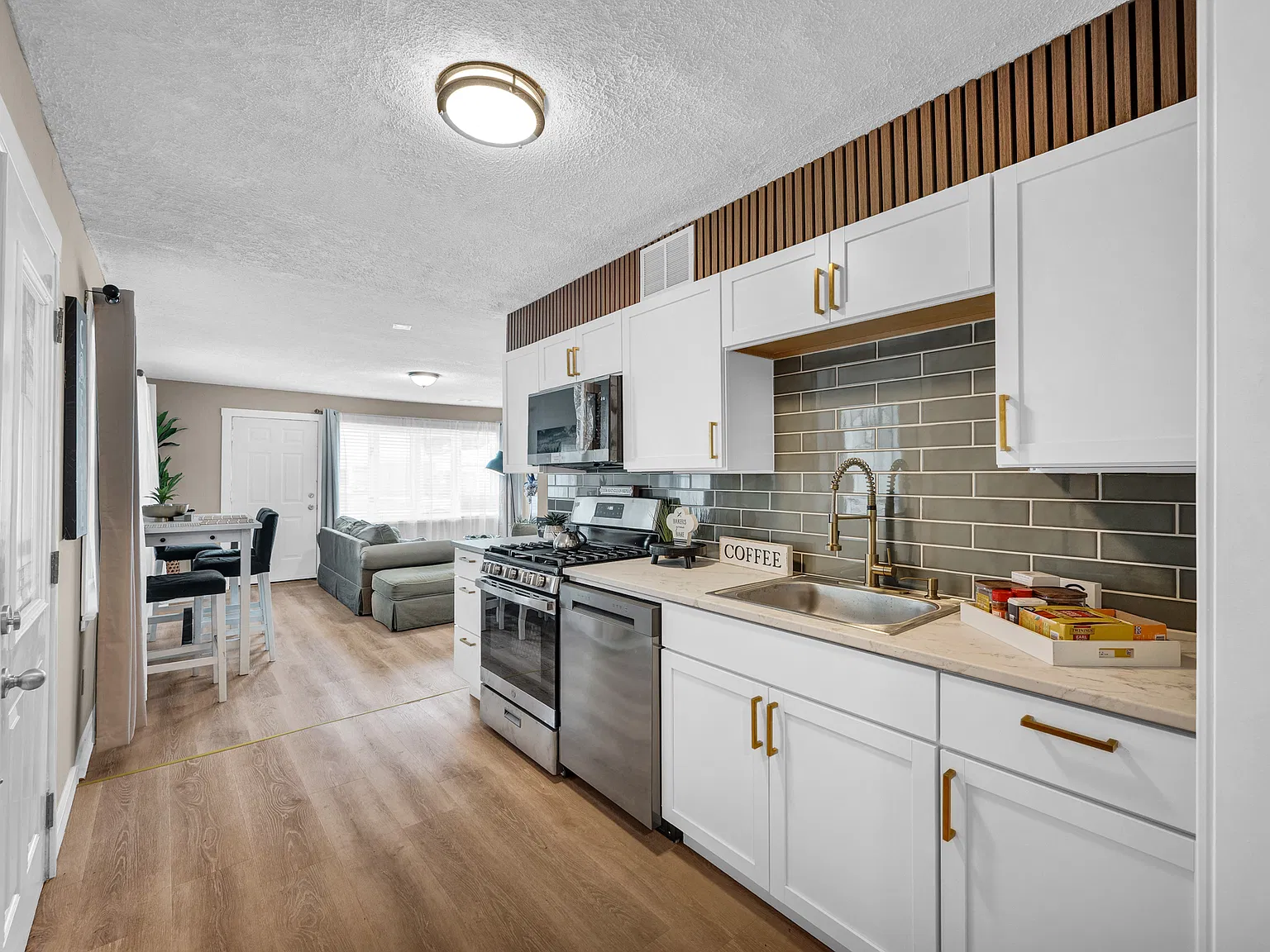 4 bed, 1320 sqft, $1,499 — Photo 4