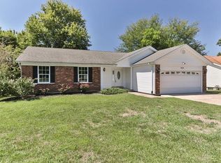 909 Haversham Dr, Saint Charles, MO