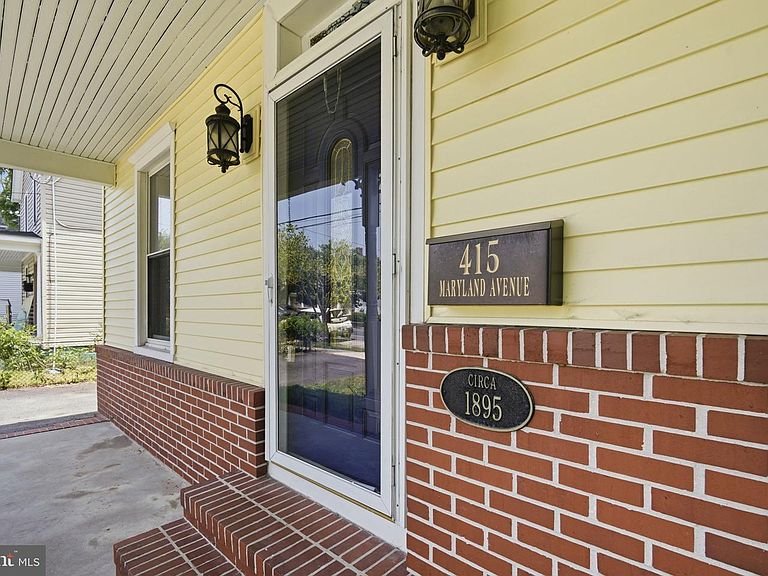 Listing photo 4