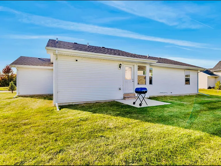 871 Fuller Ln — Photo 15