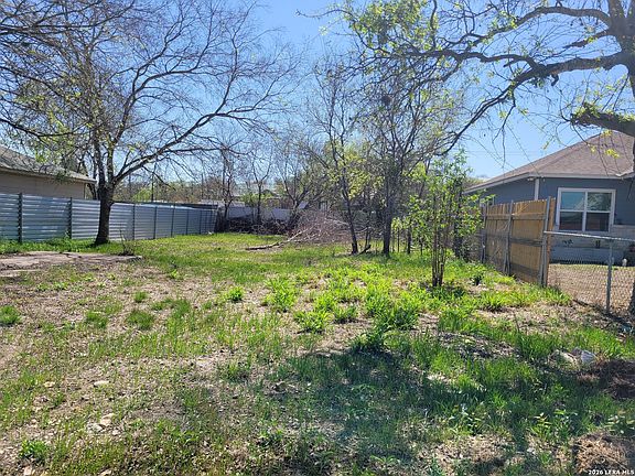 2nd image of 2134 Aransas Ave LOT 3