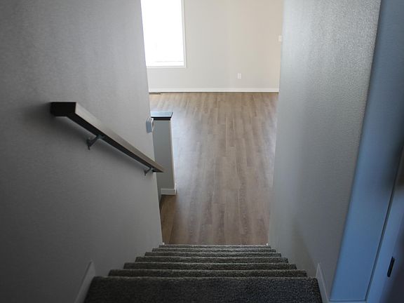 2nd image of 2122 Allison Ln