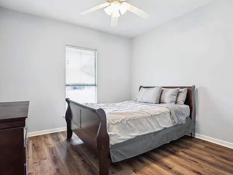 3983 Hemlock St — Photo 17