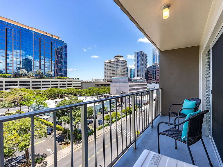 731 Amana St #703 — Photo 18