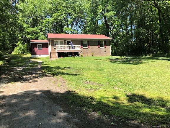 5th image of 748 Hill Dr