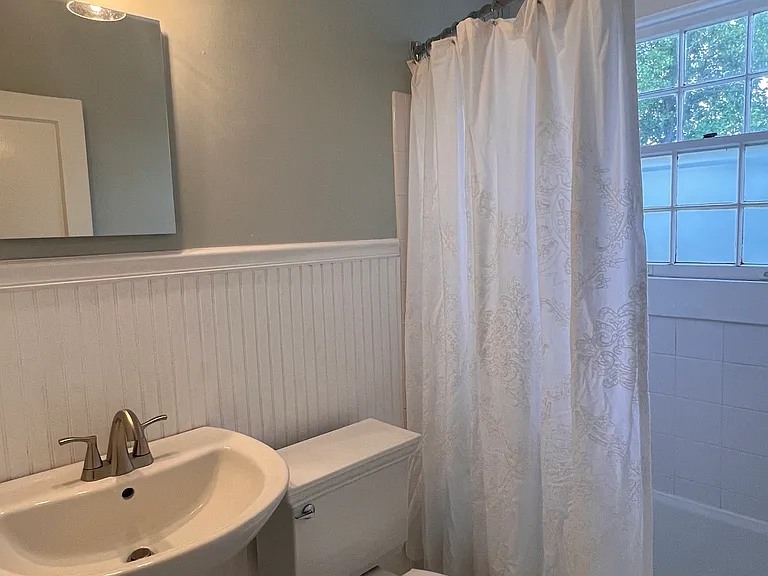 124 N Laurel Ave #3 — Photo 7