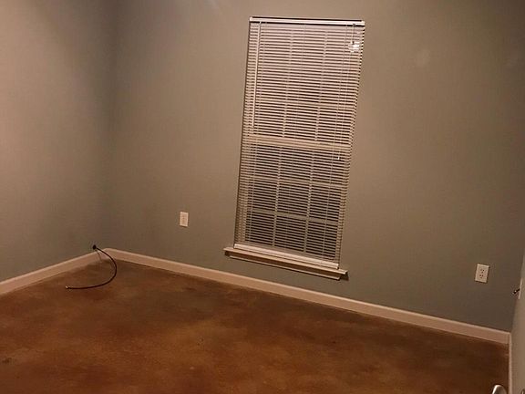 5th image of 34 Dallas Ln #B