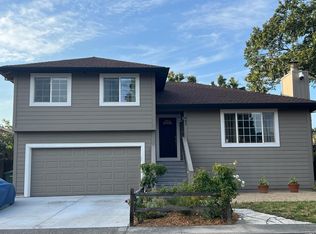 443 Harper Ct, Windsor, CA 95492