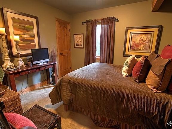 5th image of 4800 Meadow Dr Unit 16