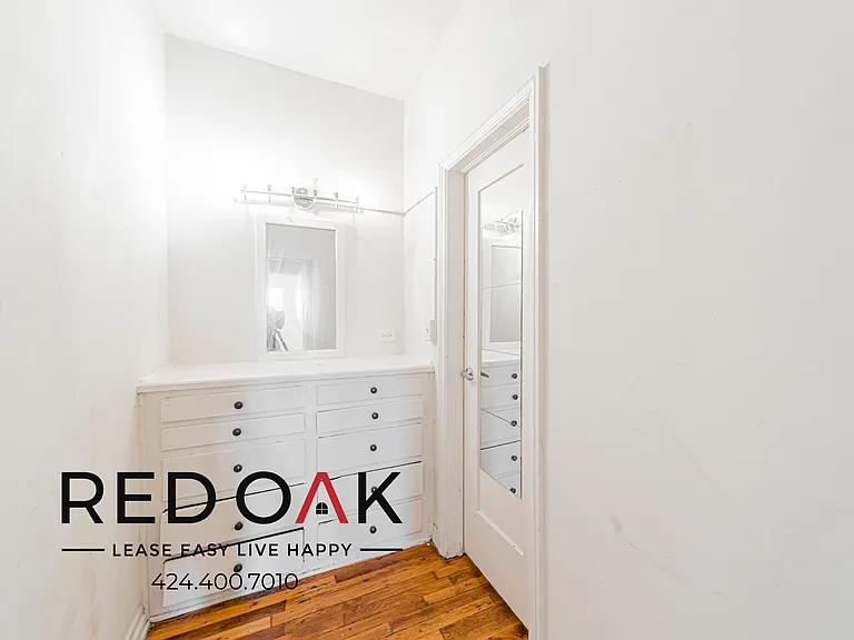 836 Sanborn Ave #315 — Photo 8