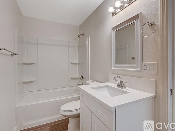 2nd image of 405 S 10th St #9