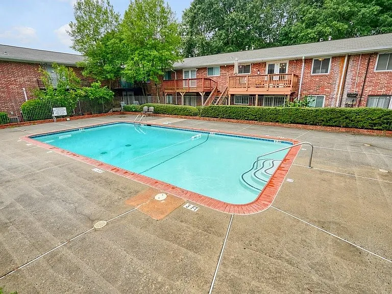 4266 Roswell Rd NE #K2 — Photo 15