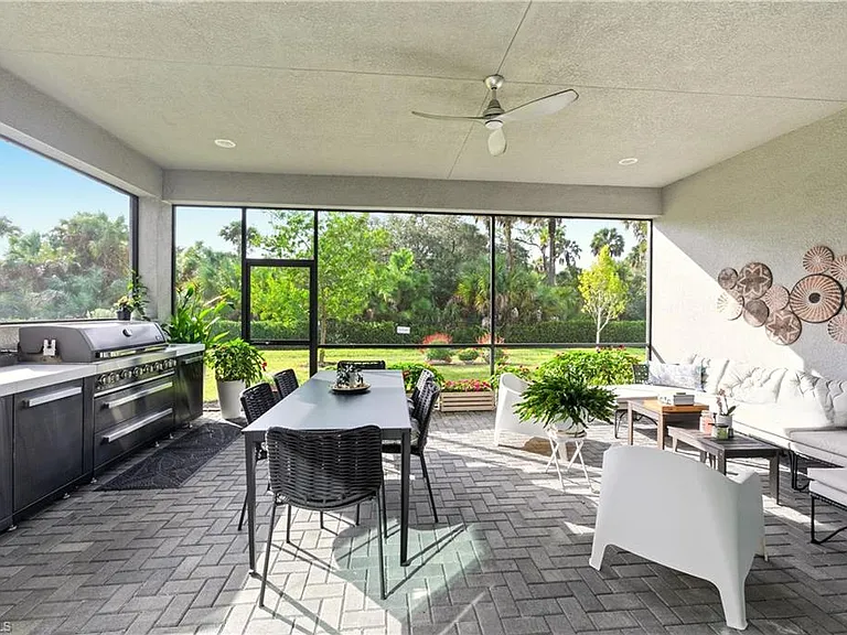 11899 Gardenia Ave — Photo 27