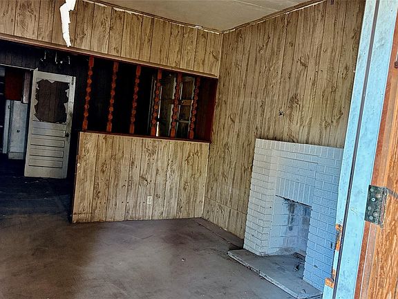 4th image of 7342 Rusk St