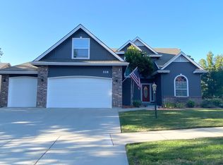 528 E Knoll Dr, Eagle, ID 83616