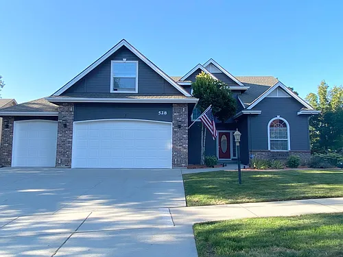 528 E Knoll Dr Photo 1