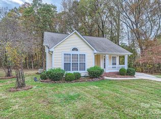6201 Richfield Ln, Charlotte, NC 28269