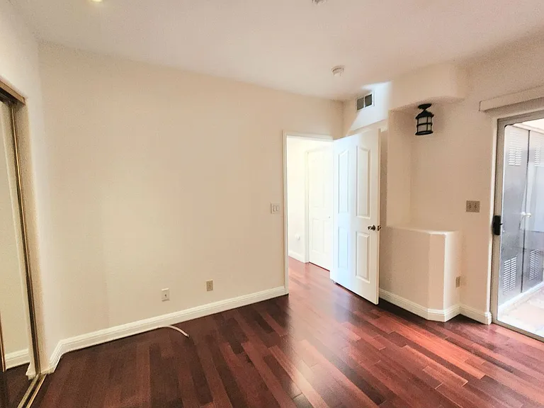 111 E Poplar Ave #105 — Photo 17