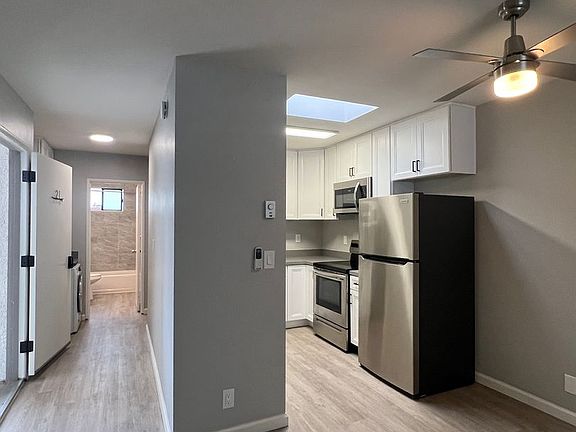 5th image of 1727 Chalcedony St APT 21
