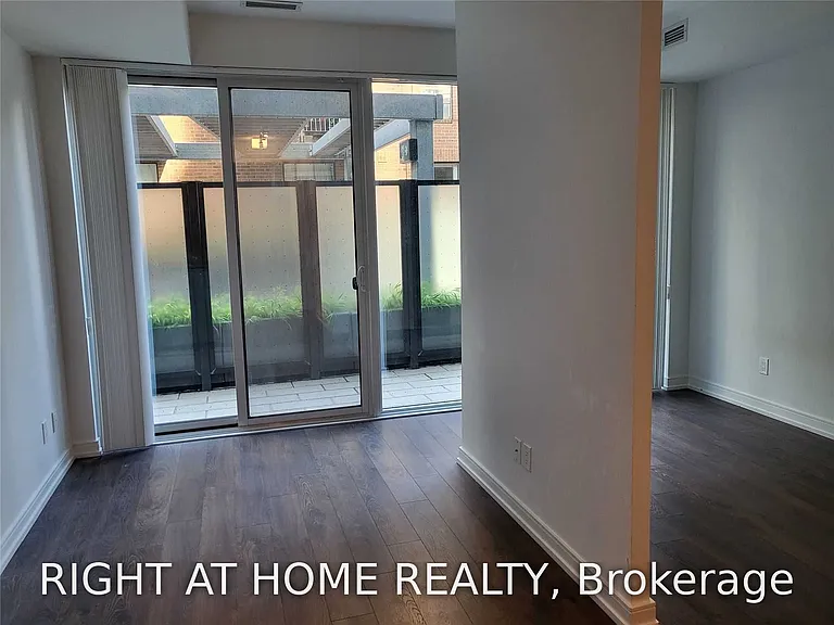 28 Wellesley St E #207 — Photo 5