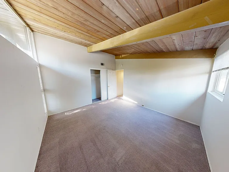 5075 Chaparral Way — Photo 11