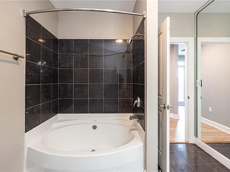 325 E Paces Ferry Rd NE #706 — Photo 19