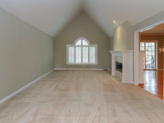 4th image of 8644 Vintner Ct