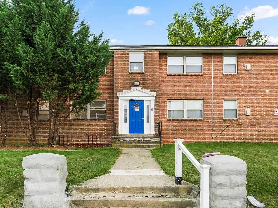 3921 Maine Ave #B-2