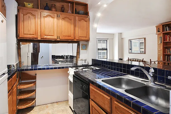 Rented by Corcoran | media 9