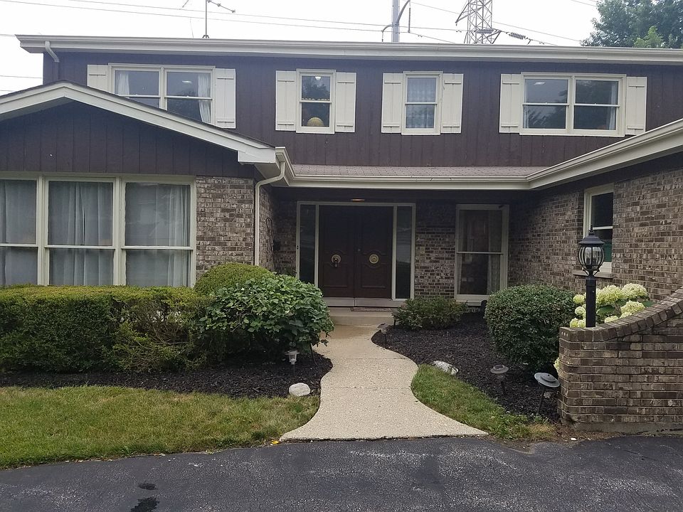 1st image of 1103 New Trier Ct
