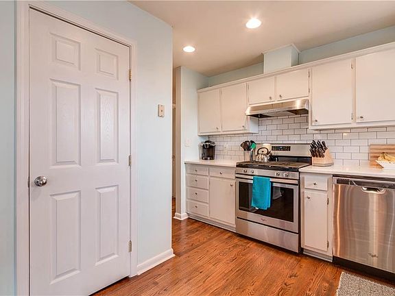 4th image of 435 Dan Pl SE