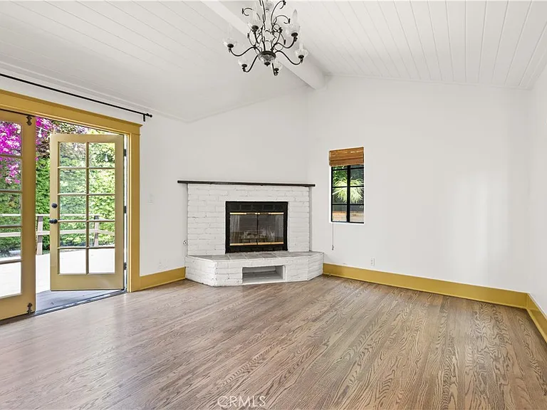 3754 Mountain View Ave — Photo 8