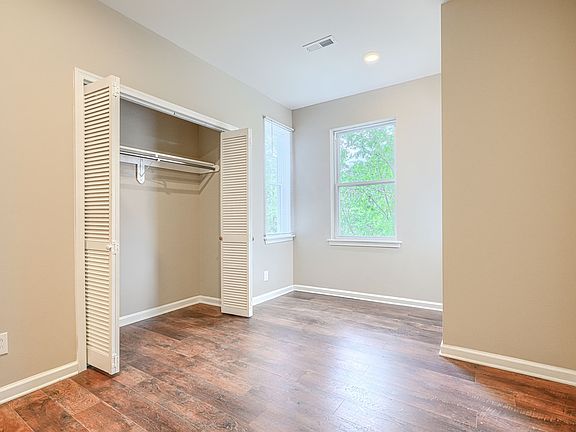 5th image of 446 N Linwood Ave #2