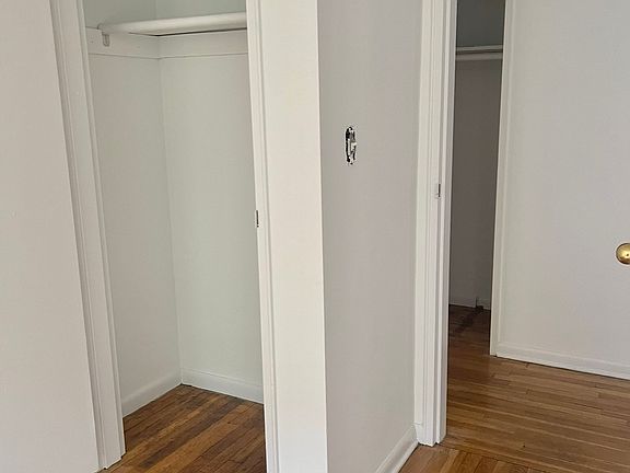 4th image of 317 Irvington Ave #3A